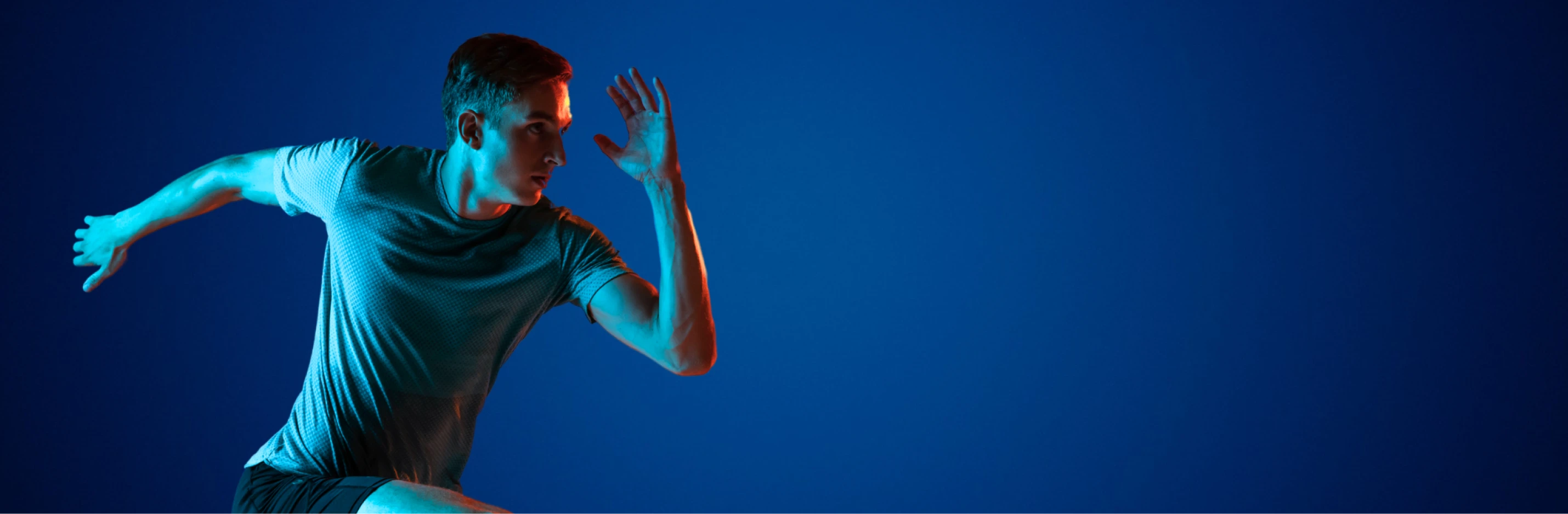 Contrat Altaprofits Vie : Visuel homme qui sprint.