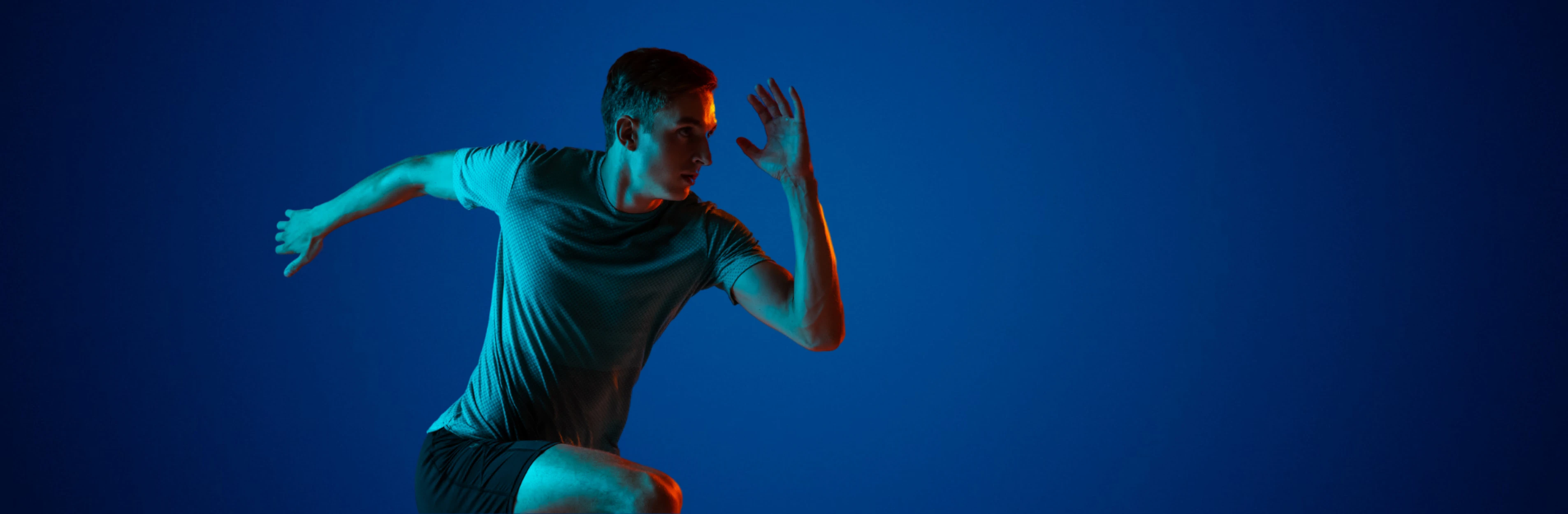 Contrat Altaprofits Vie : Visuel homme qui sprint.